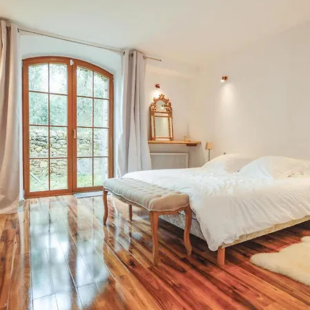 4 Bedroom Beautiful In * 费里切托