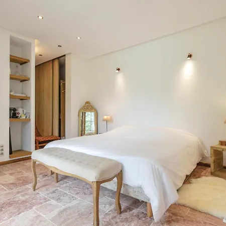 4 Bedroom Beautiful In 度假居 *