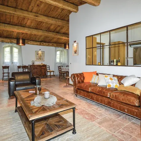 度假居 4 Bedroom Beautiful In