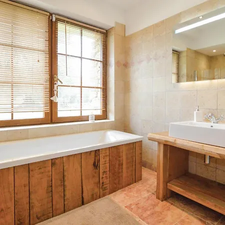 度假居 4 Bedroom Beautiful In *